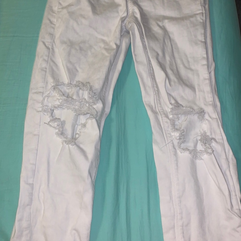 American eagle mom straight jeans.